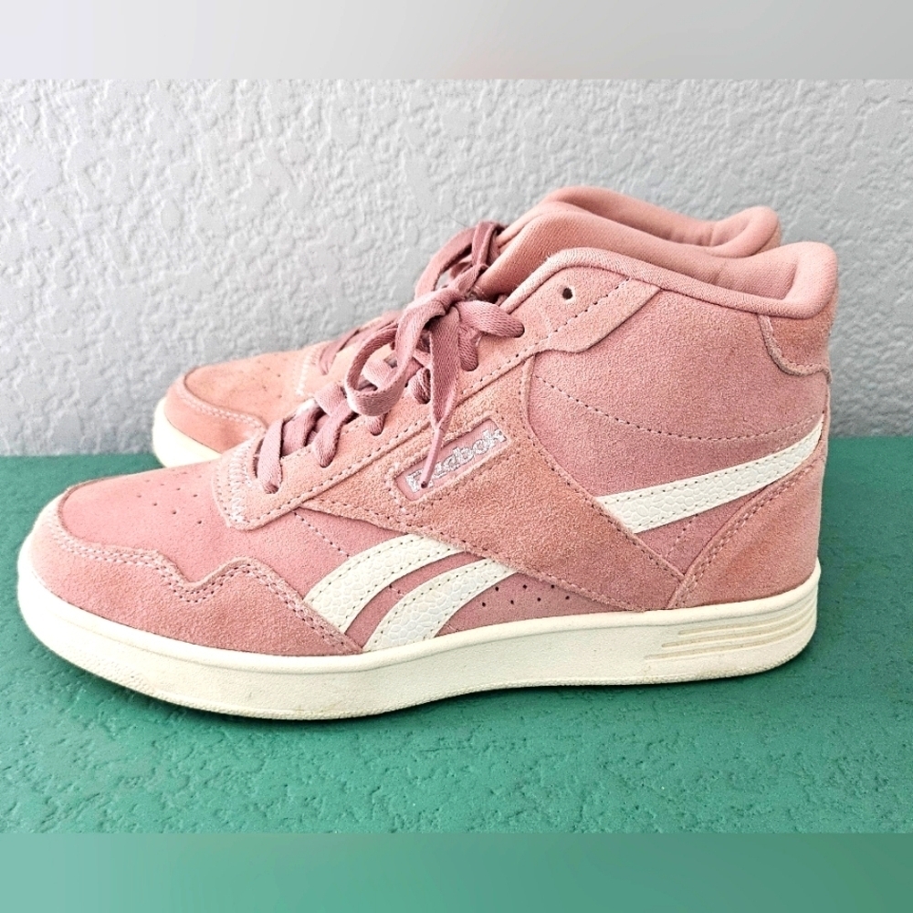Reebok Royal Hi-Top Sneakers in Rose Dust Pink Suede - 6.5